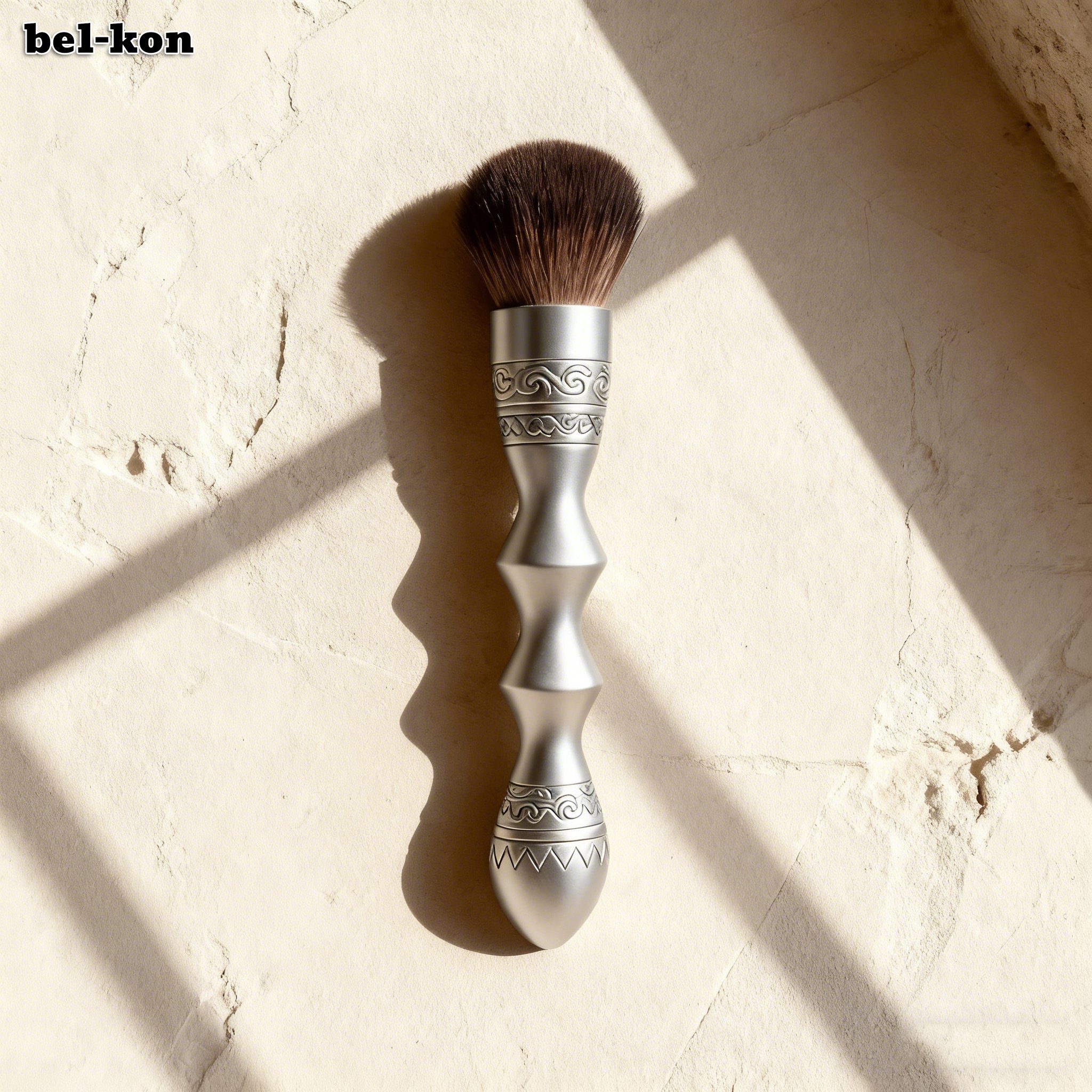 แปรงคอนทัวร์เนื้อนุ่มและความหนาแน่นสูง