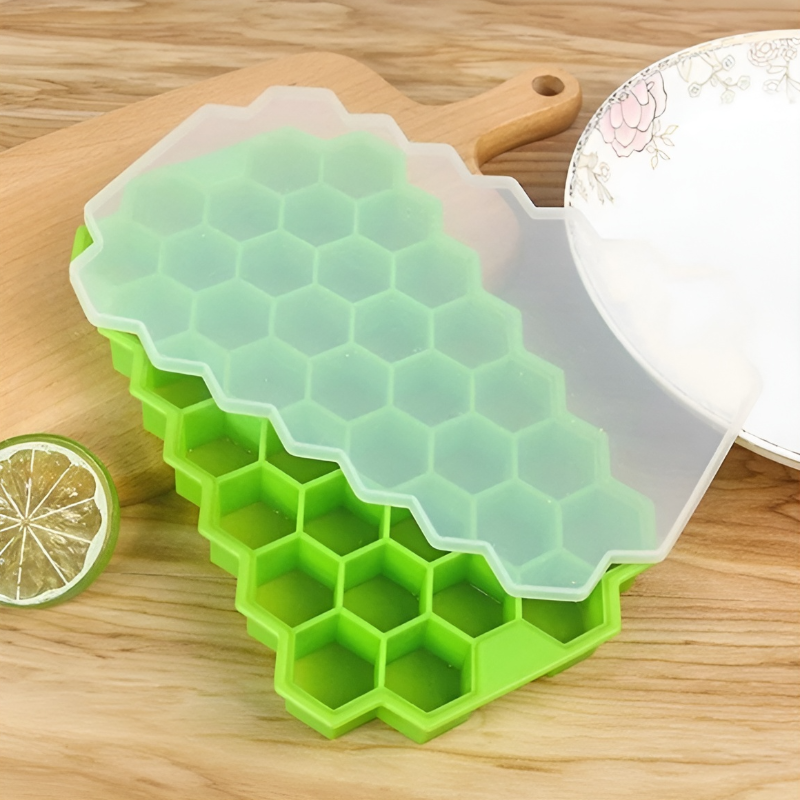 Honeycomb ice cube tray