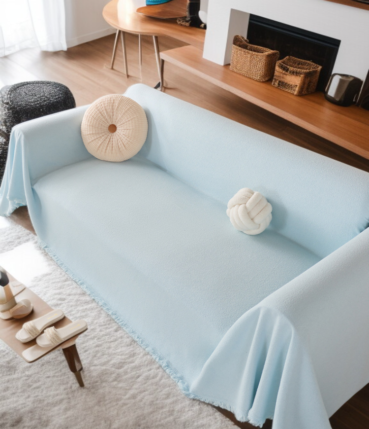 ソファをしっかり保護する毛布カバー