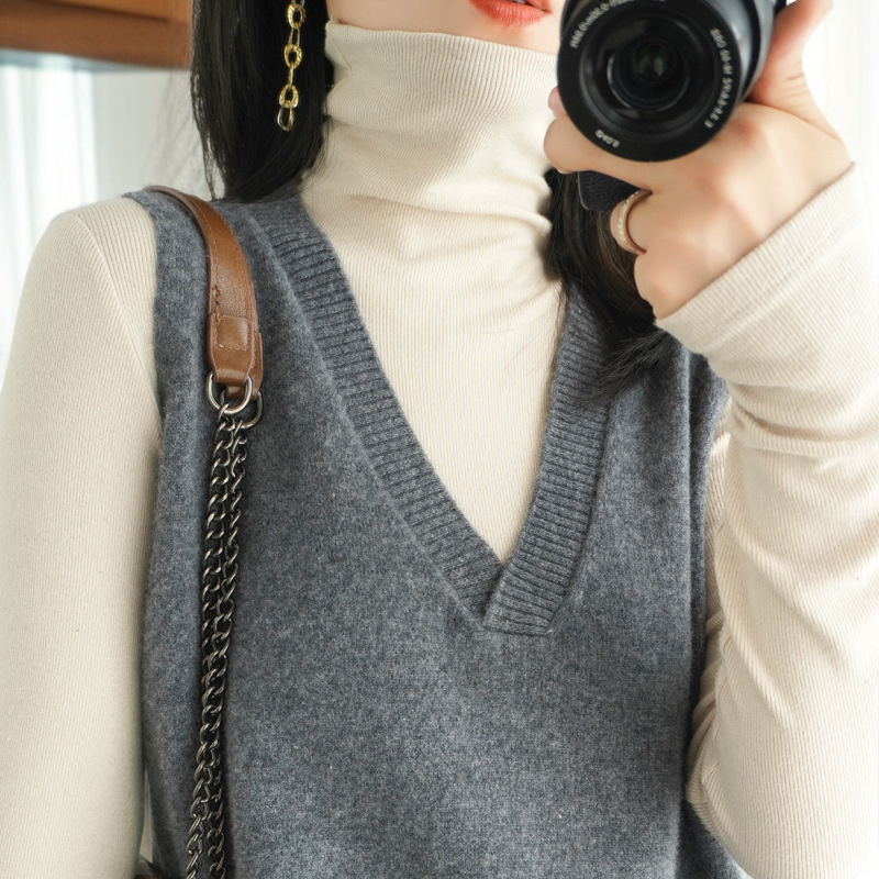 Vネックニットウエストコートウエストコート女性外部摩耗の秋と冬の新しいセットヘッド肩馬クリップ緩いノースリーブボトムシャツジャンパー