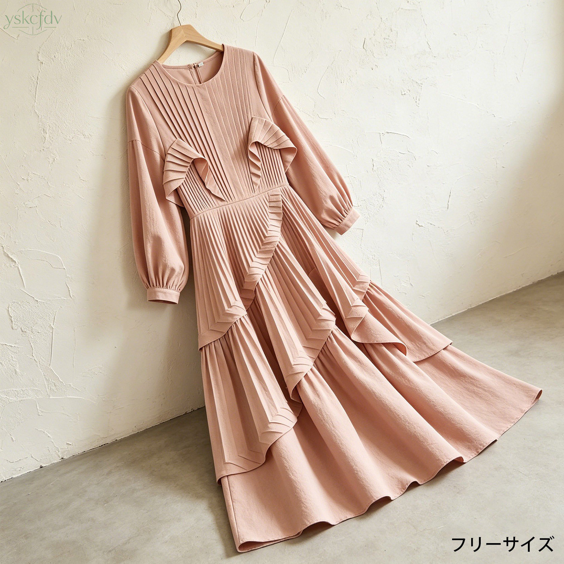 フォーマルシーンにおすすめのロングワンピース