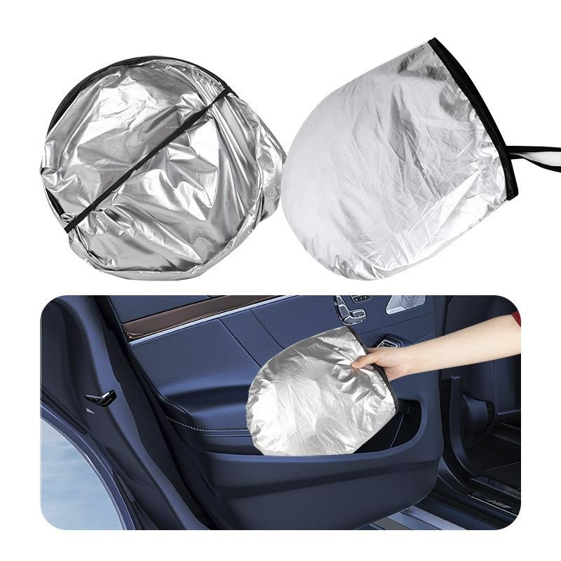 Car sunshade can be folded and stored
