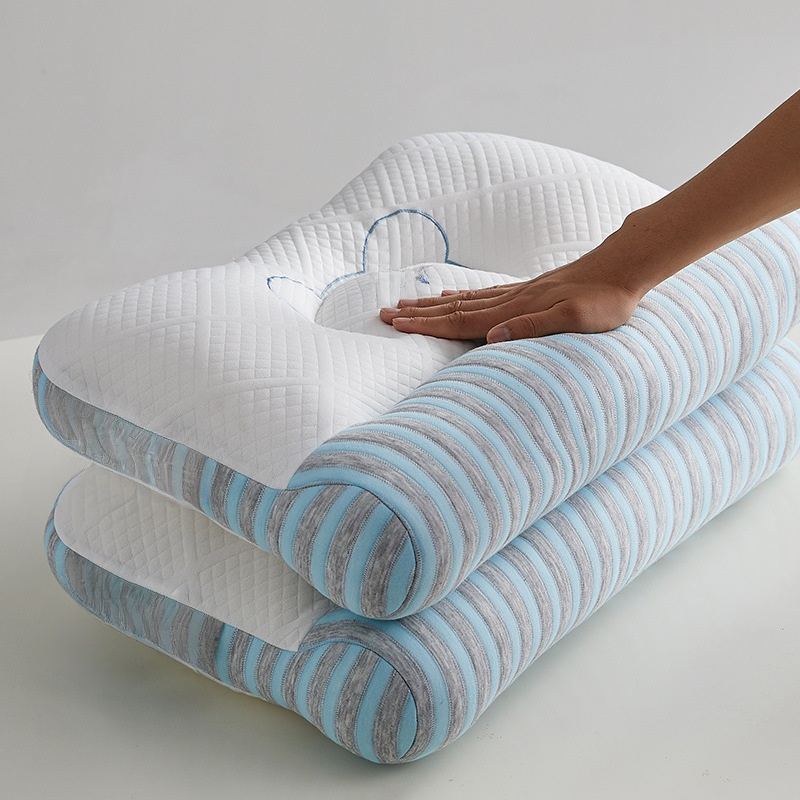 Almohada de plumas y terciopelo