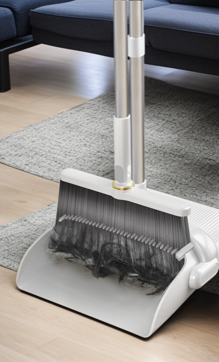 柔らかい毛のほうきアップ画像