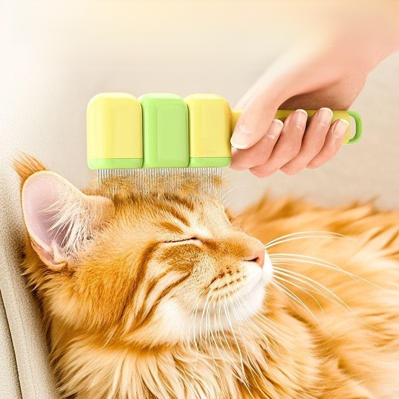 ペットの毛取りコーム