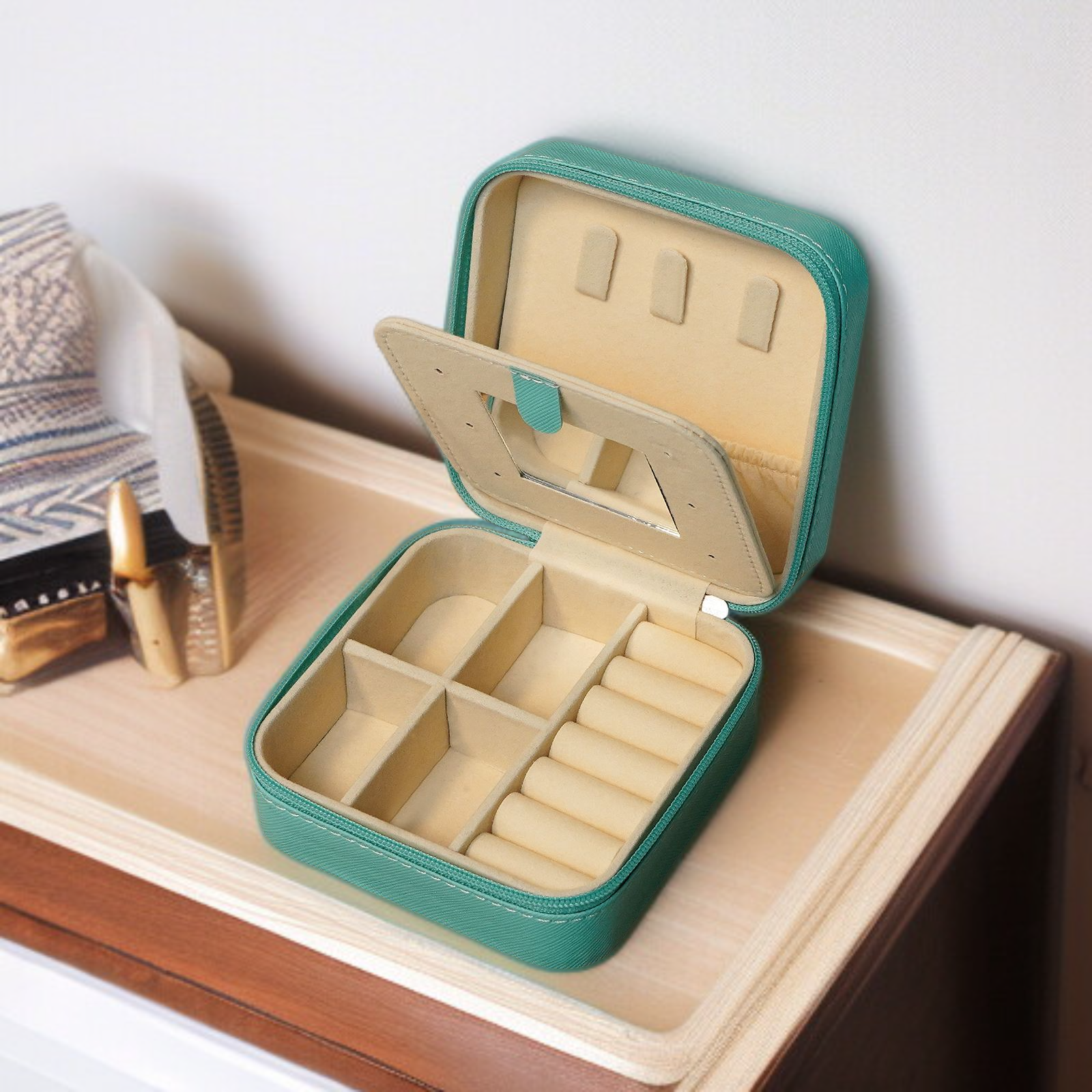 Portable Mini Jewelry Box Small Jewelry Storage Travel Jewelry Case