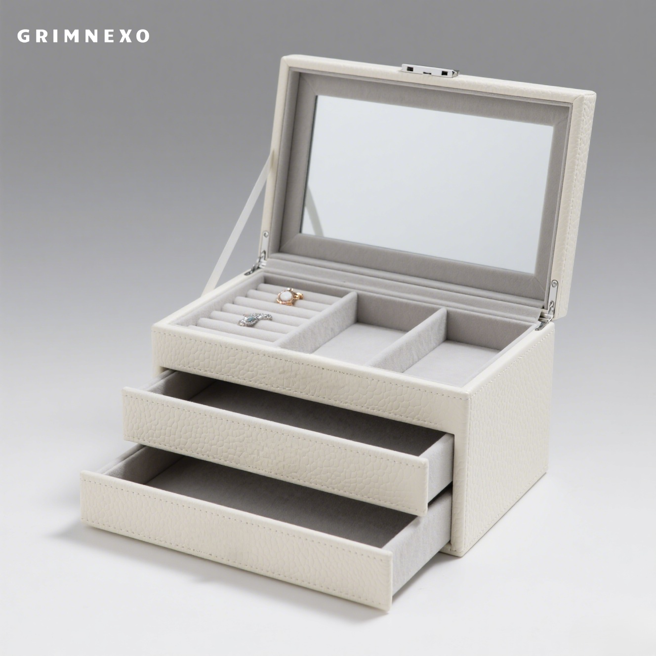 Compact jewelry storage case for travel