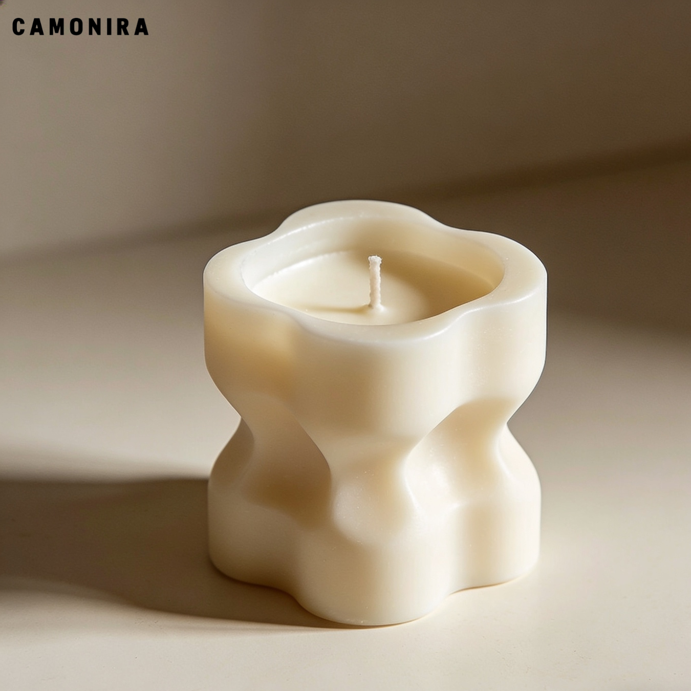 不規則な形の香りのキャンドル