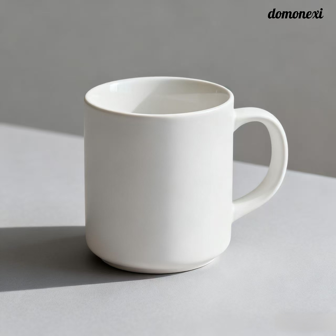 세련된 디자인의 머그컵 세트