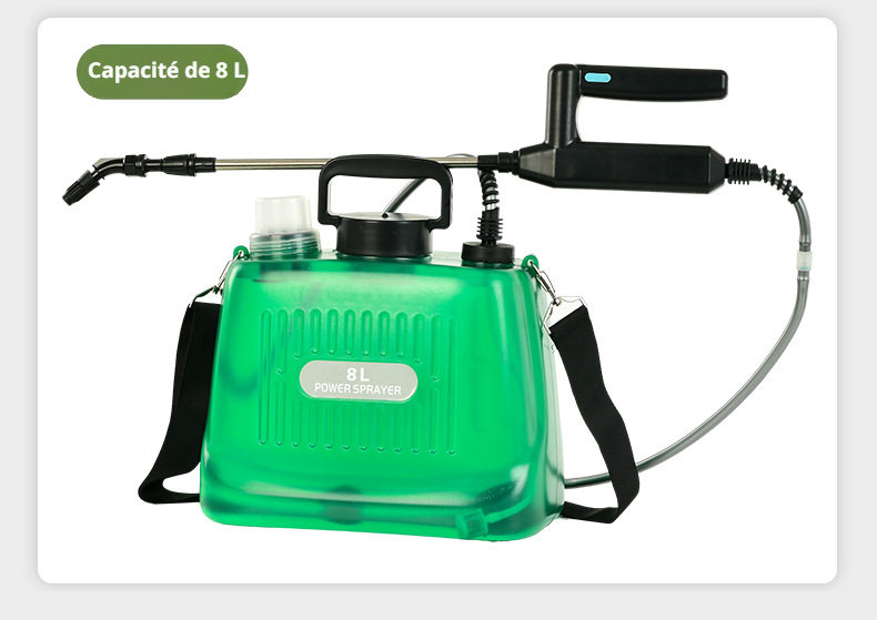Entretien des plantes avec pulvérisateur électrique