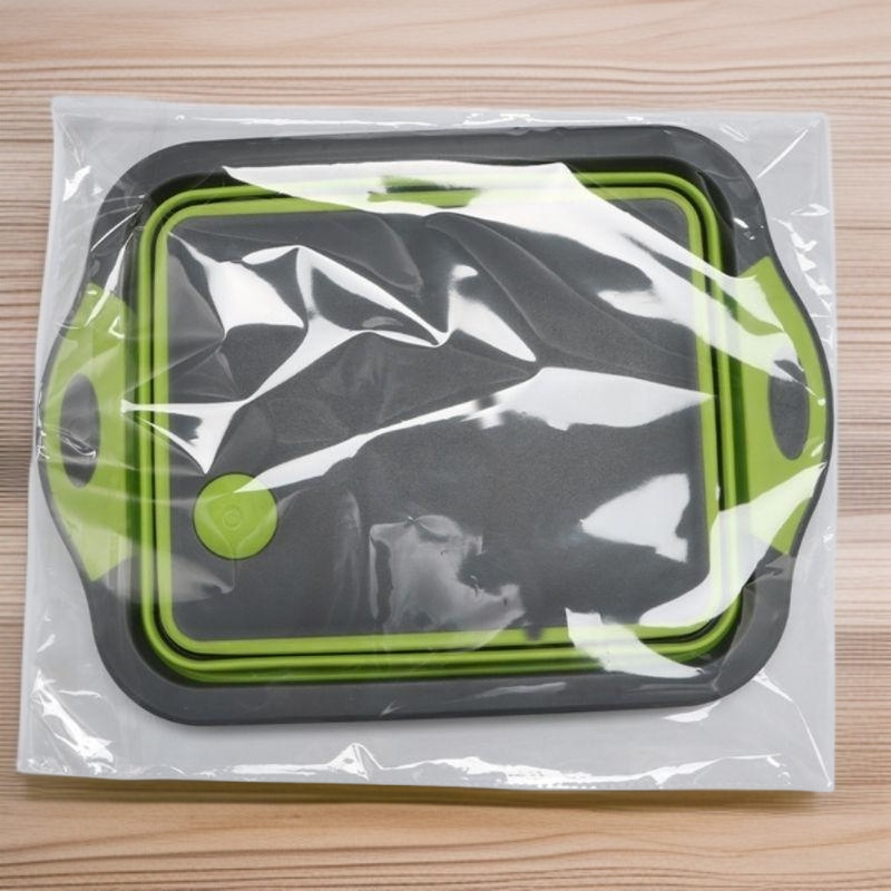 展開した一体型まな板とバスケット