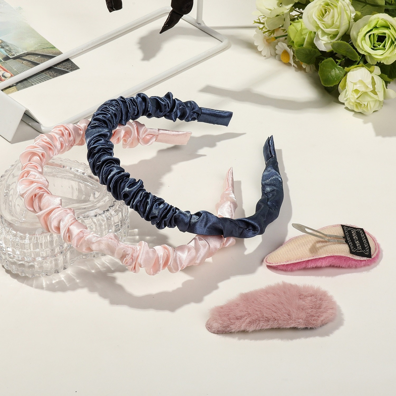 Satynowe, jednokolorowe akcesoria do włosów