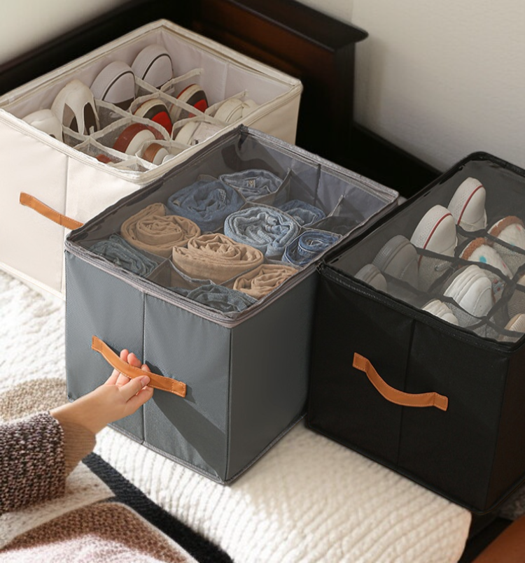 투명창이 있는 신발 정리함