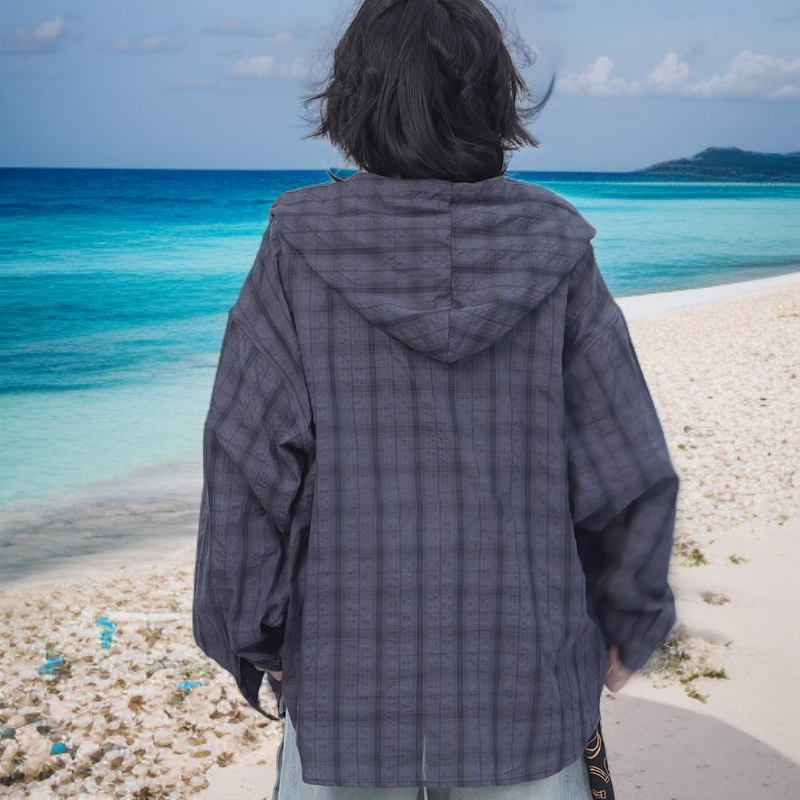 男性用グレーのフード付きチェック柄長袖シャツ、高級でハンサムな日焼け防止シャツ、ゆったりとしたゆったりとしたドレープのカジュアルジャケット