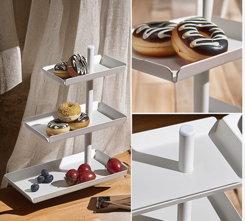 Sturdy cake stand for multi-layer cakes