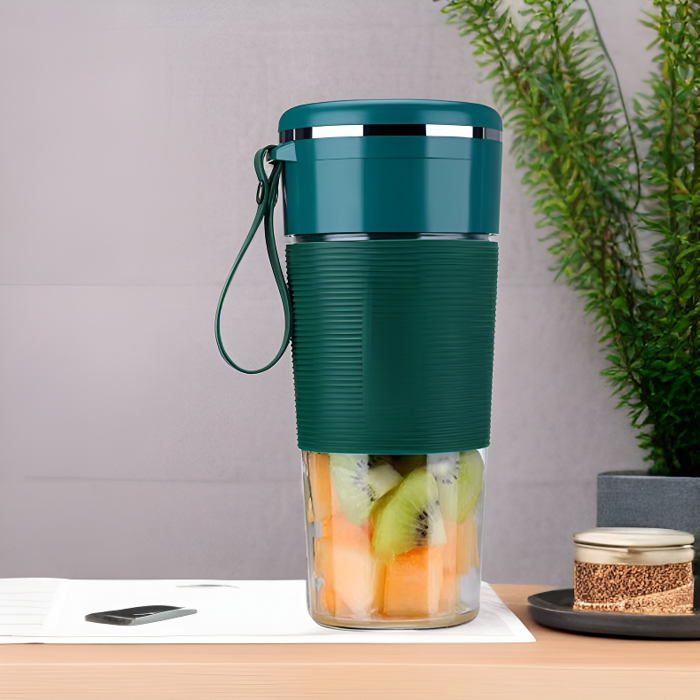 เครื่องคั้นน้ำผลไม้ไร้สายขนาดเล็กสำหรับใช้ในบ้าน ชาร์จ USB