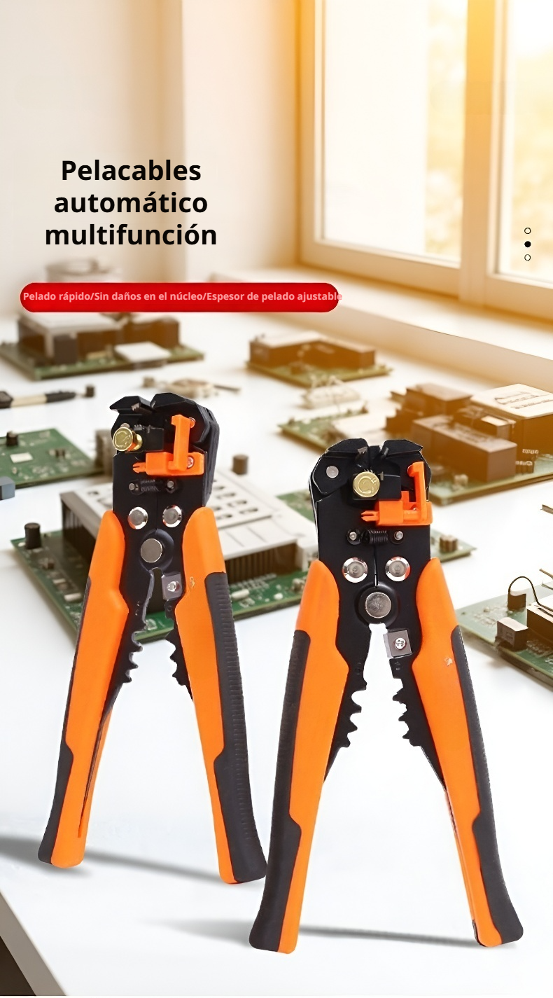 Alicates pelacables multifuncionales para electricistas en uso