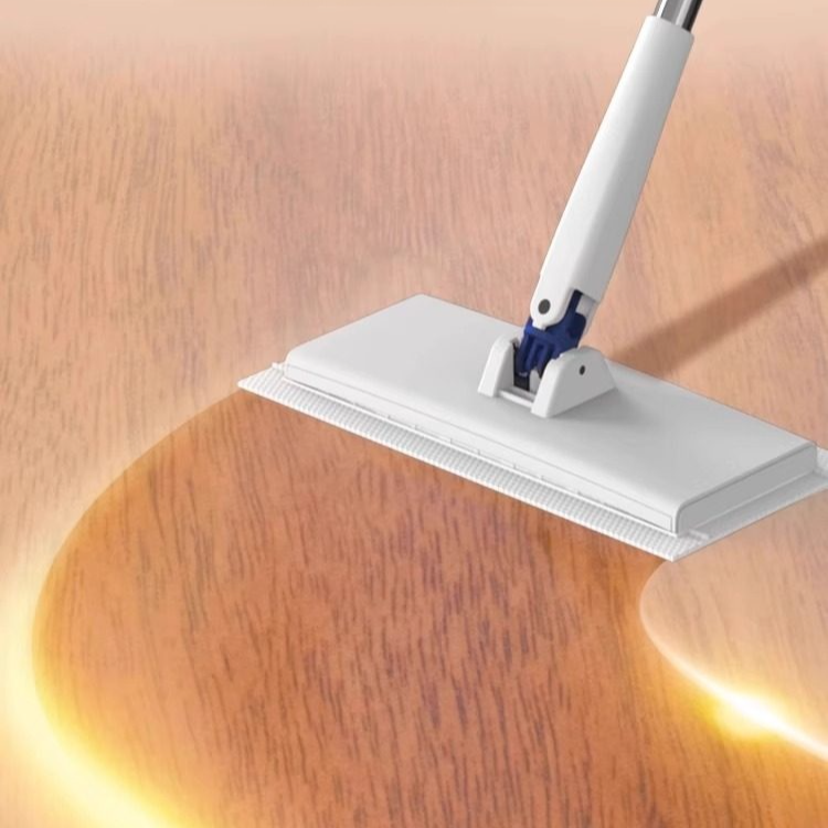 Kleiner Wischmopp für das Gesichtstuch