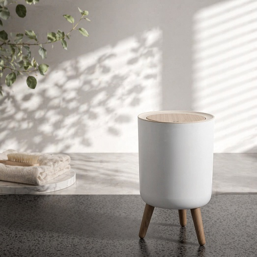 Ergonomic no-bend trash can with lid open