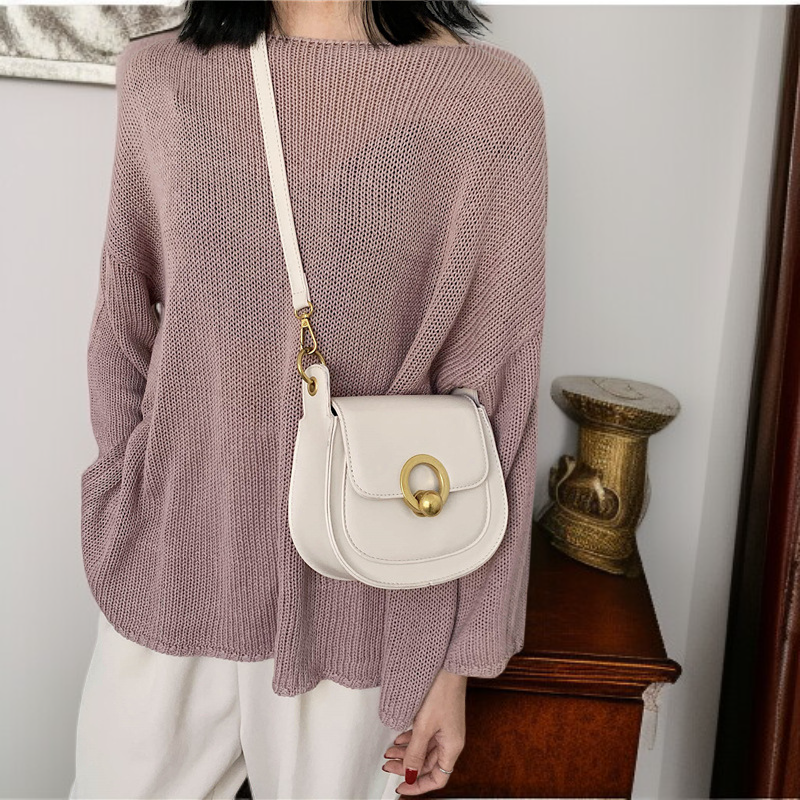 حقيبة يد عصرية بطراز رجعي