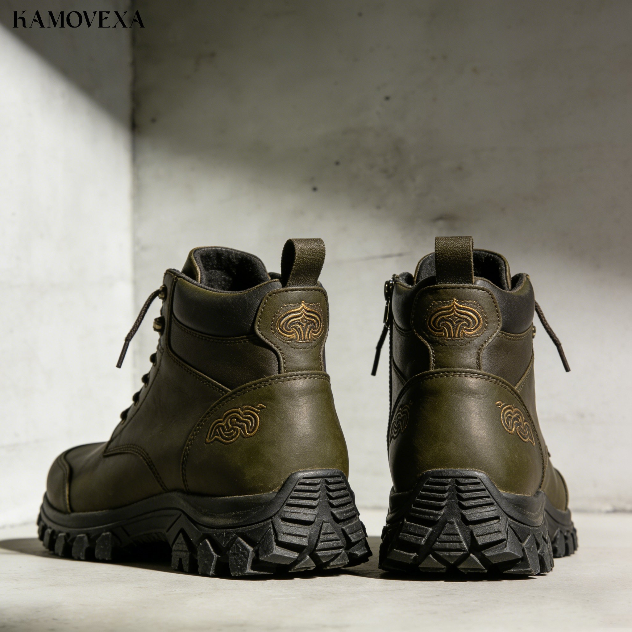 รองเท้าสำหรับปีนเขากันลื่นดีไซน์ทันสมัย