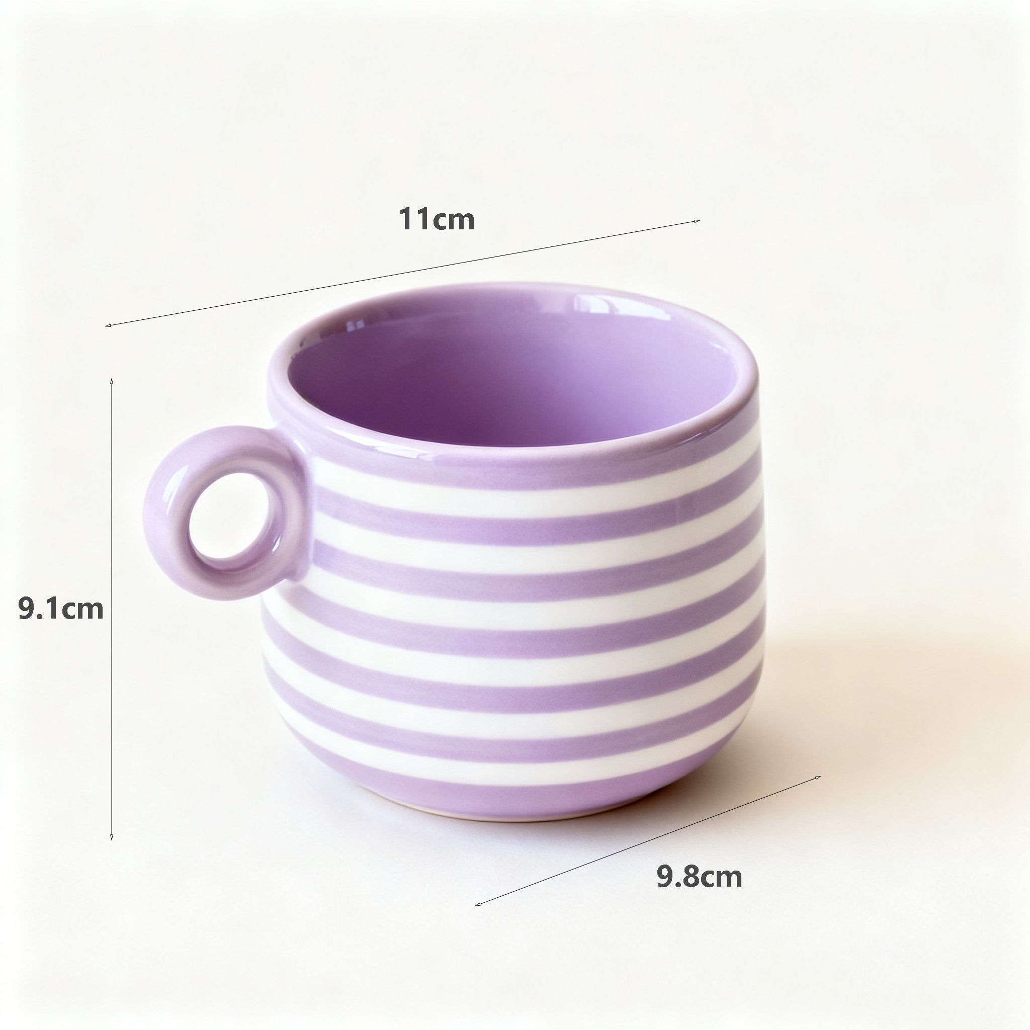 แก้วมัคสีม่วงลายริ้ว เหมาะสำหรับตกแต่งบ้าน