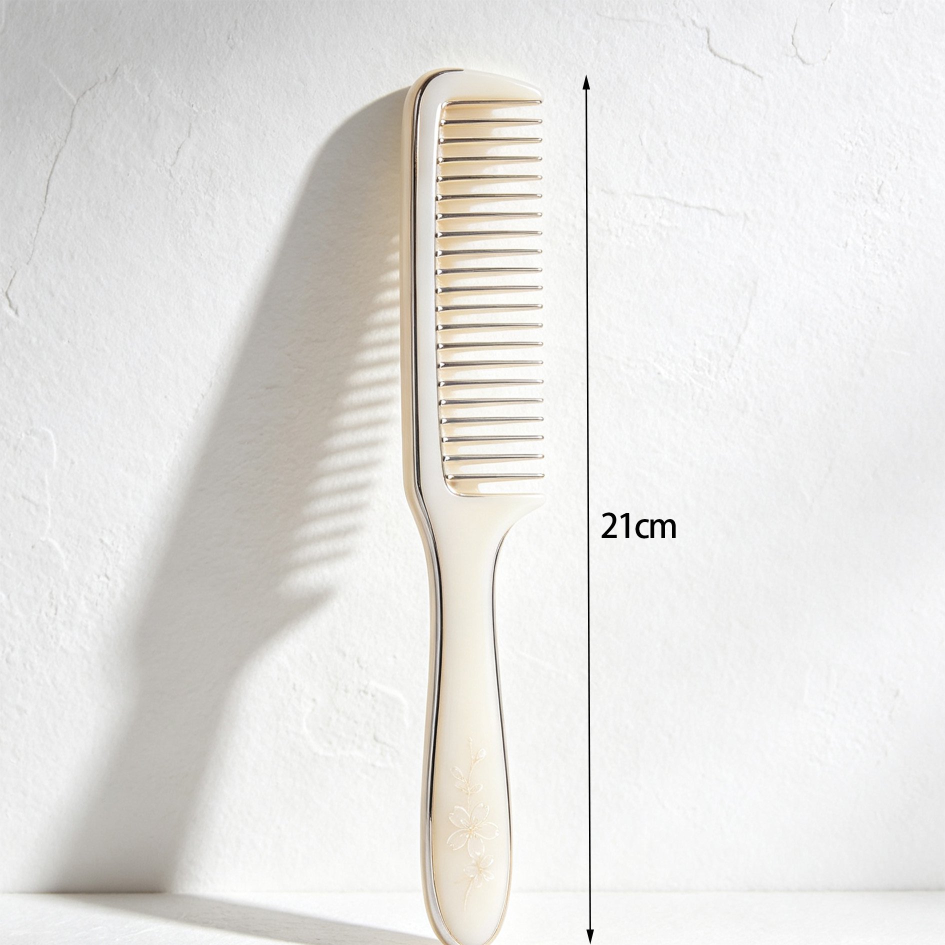 持ち運びに便利なヘアコームセット