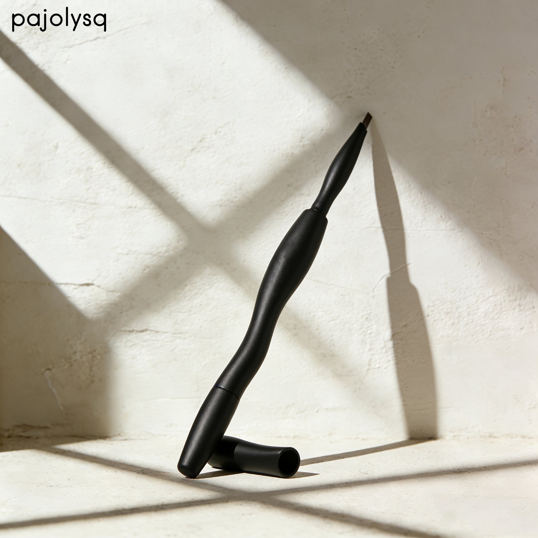 자연스러운 눈썹을 위한 연필형 아이브로우