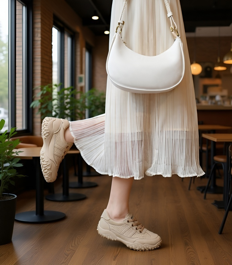 스타일리시한 캐주얼 메쉬 신발 바닥 디자인