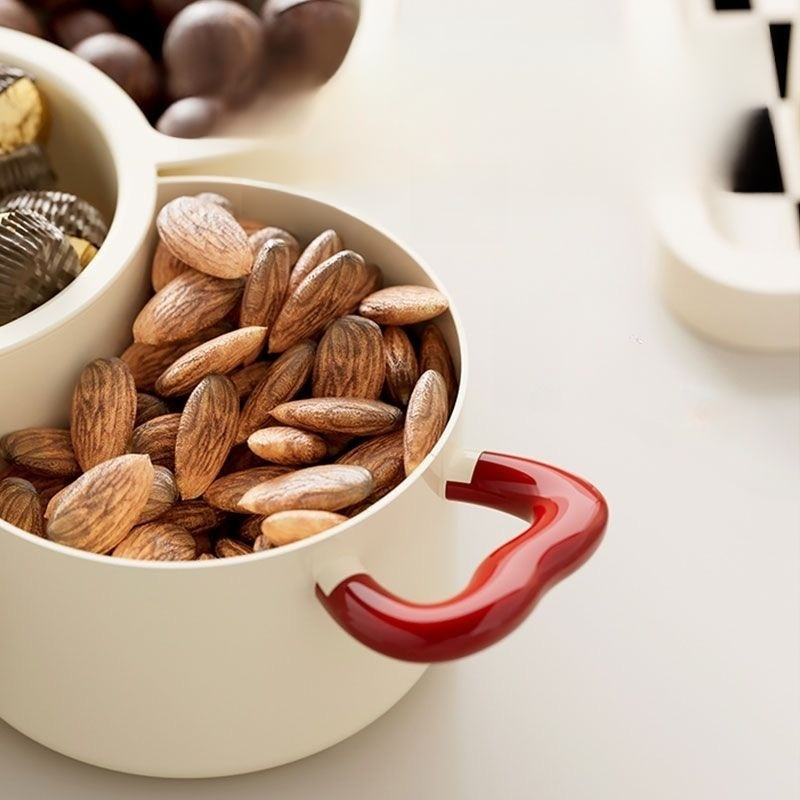 Removable and washable fruit tray drain basket