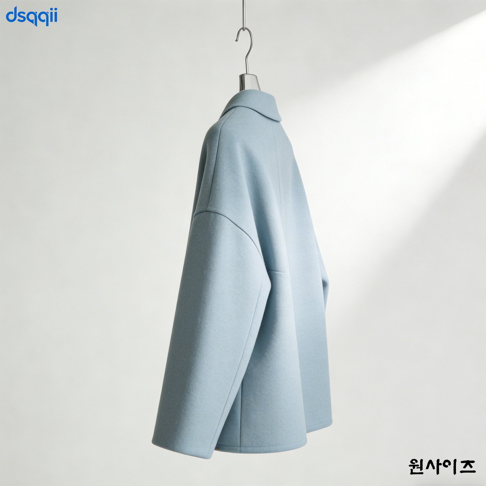 고급 울 소재의 짧은 코트 디테일