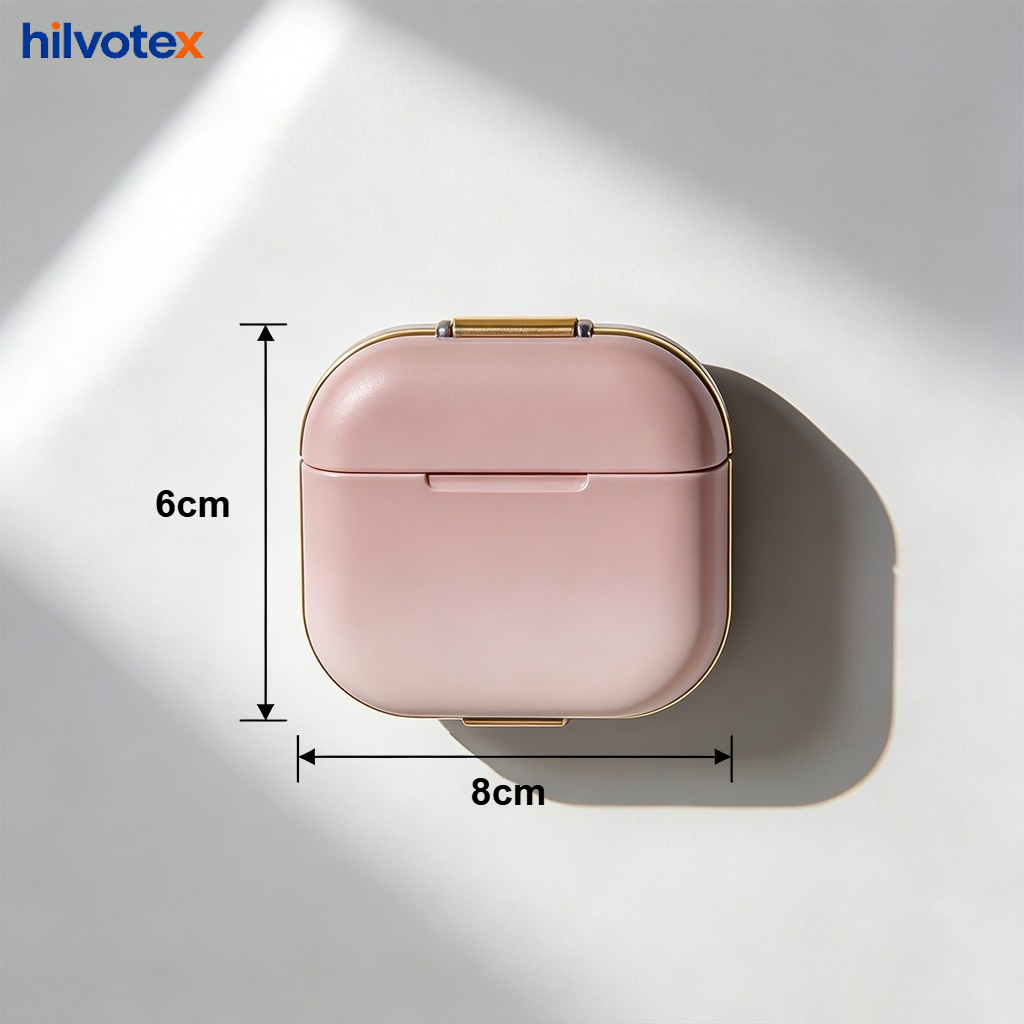 Small pill container with secure lid