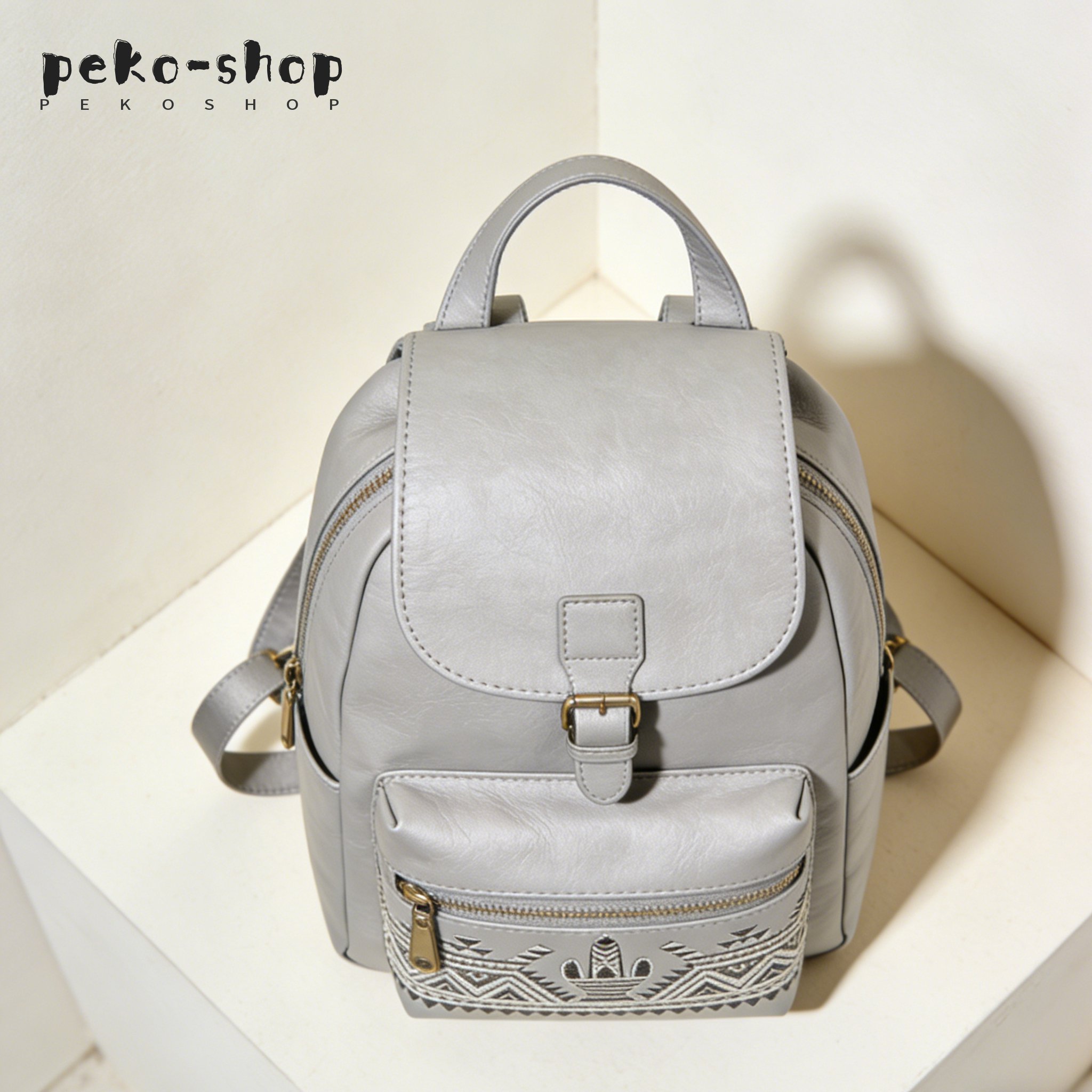 Compartimentos internos de la mochila de viaje