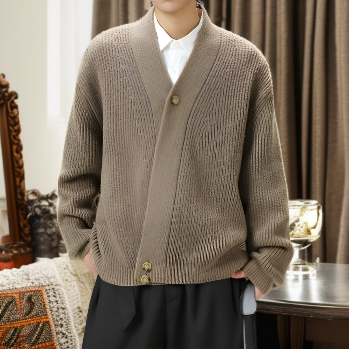 日本のレトロな老舗風カーディガンセーター、秋冬風、ローブ風ニットウェア、厚手で高級感のある斜め前立てコート。