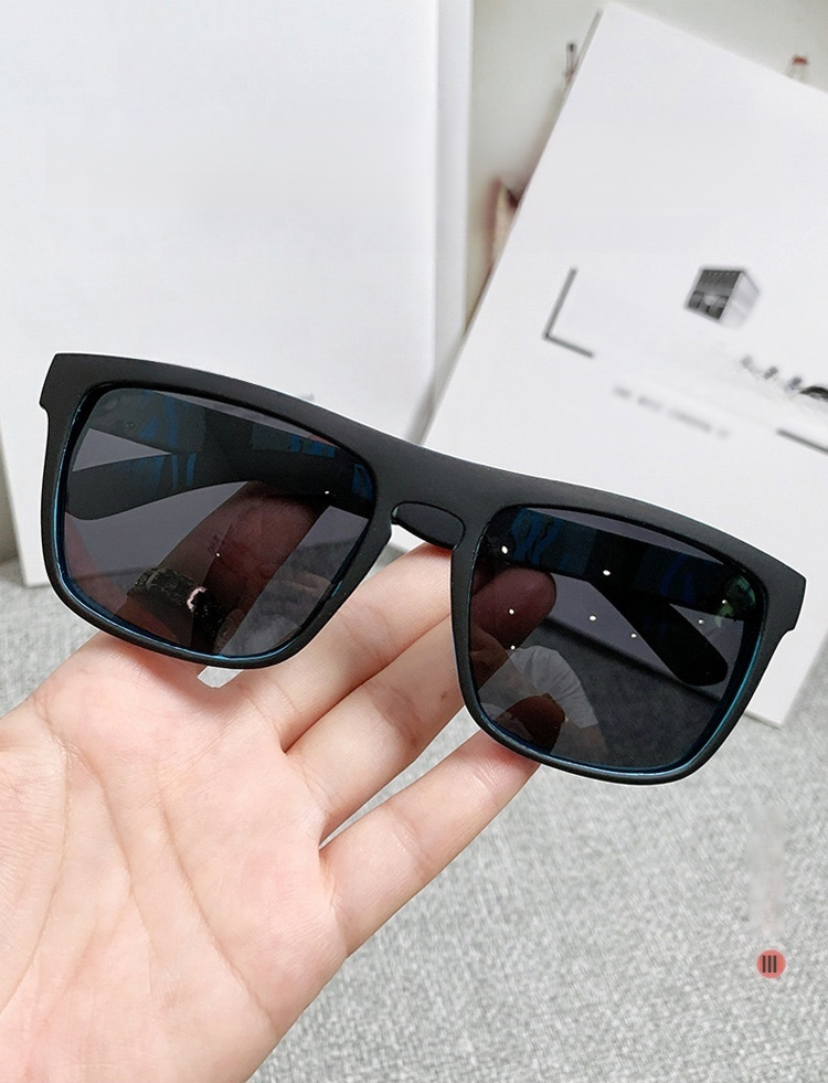 UVカットサングラス