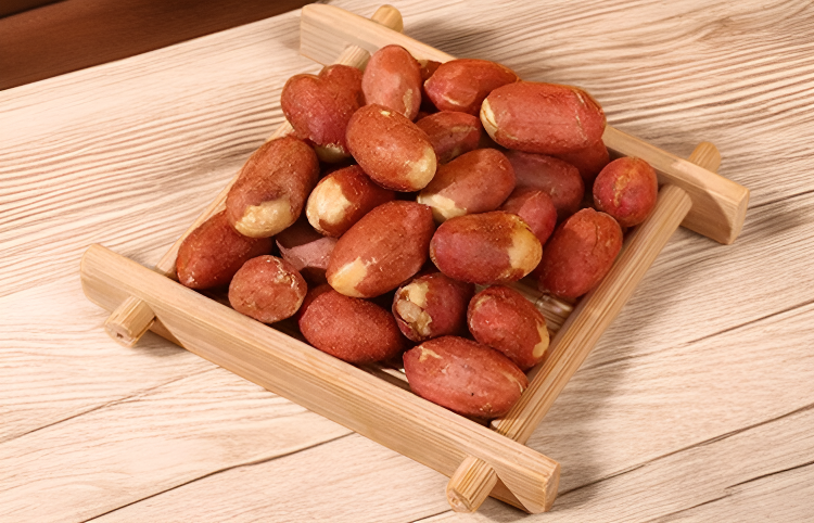 カリカリピーナッツ缶と盛り付けイメージ