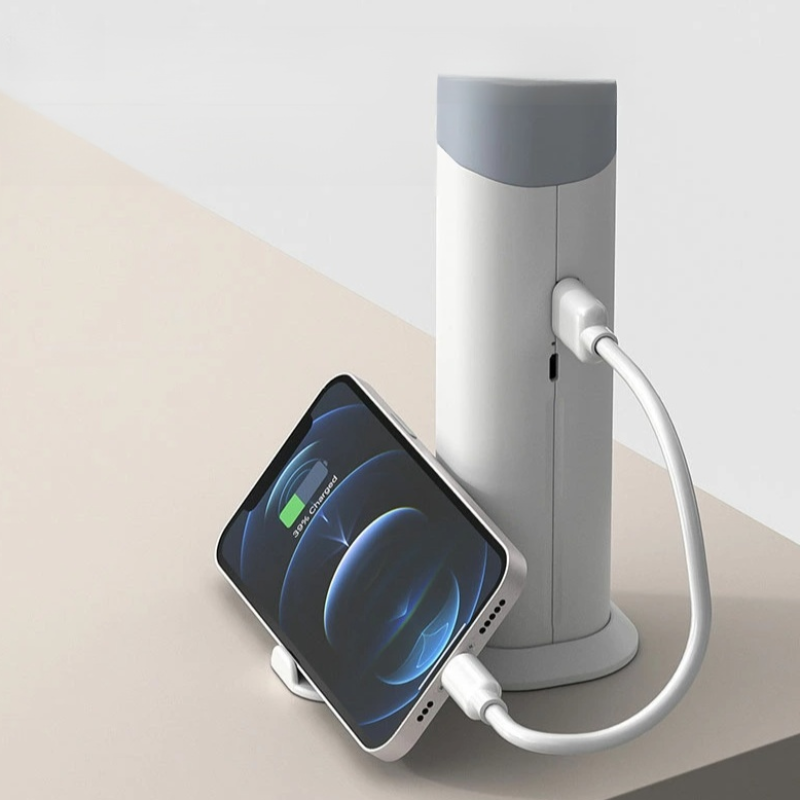 4-in-1 Retractable Flashlight & Desk Lamp