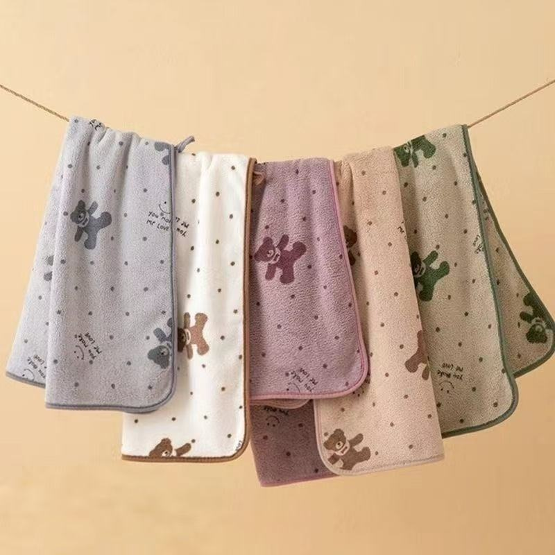 Bear Hanging Thickened Coral Fleece Bath Towel & Towel, Non-shedding, Odor-free