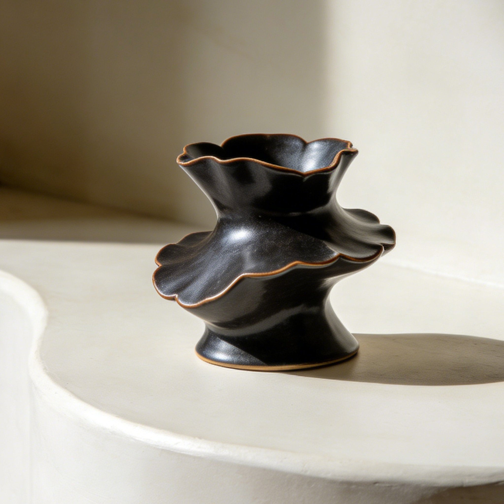 和風陶瓷花瓶の高級感あるデザイン