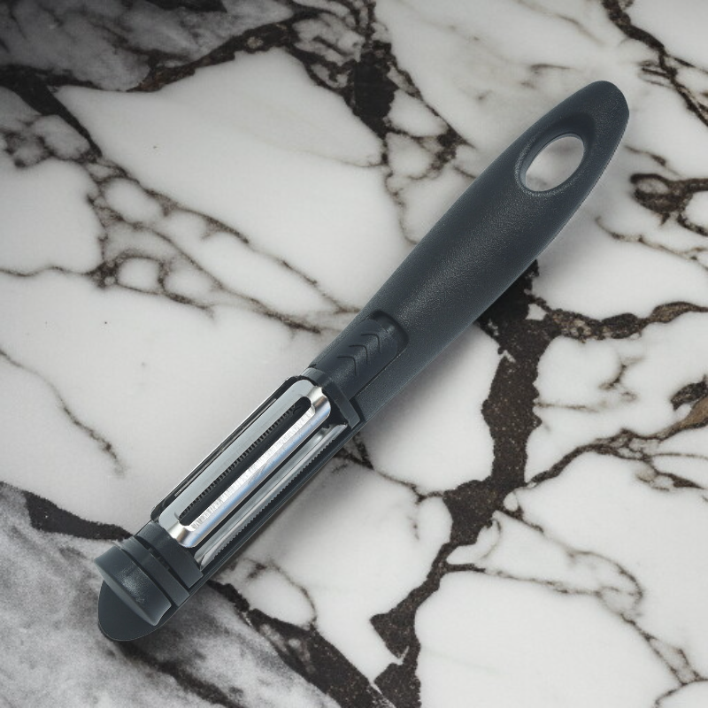 ステンレス製トリプルフルーツピーラー