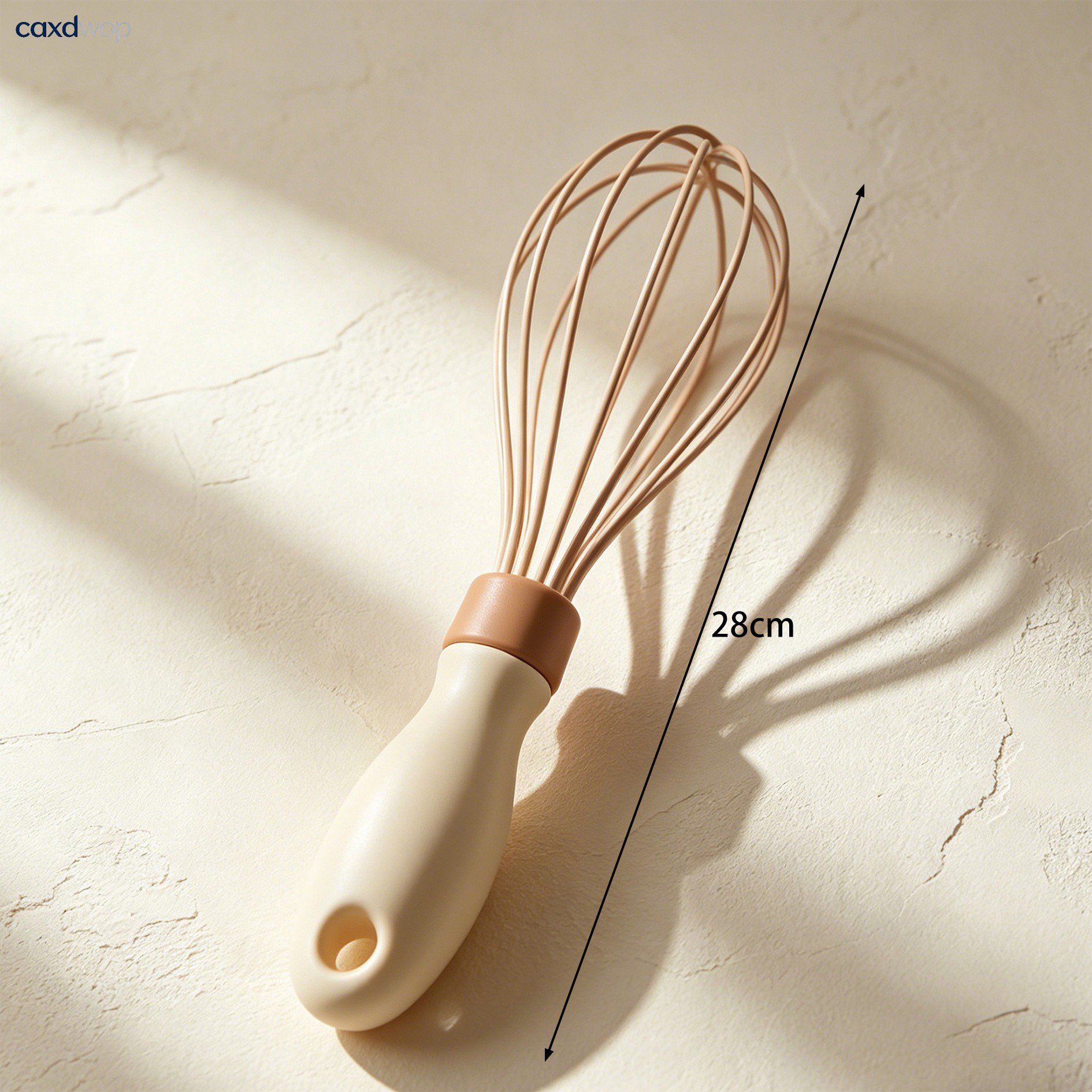 持ちやすいグリップ付きシリコン泡立て器