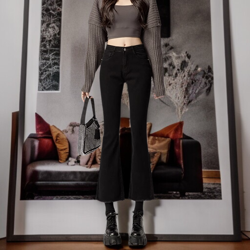 秋の女性用の黒のわずかにフレアのイミテーションジーンズ、小柄な人向けの韓国バージョン、ハイウエスト、スリムな89ポイント、多用途のカジュアルベルボトムパンツ