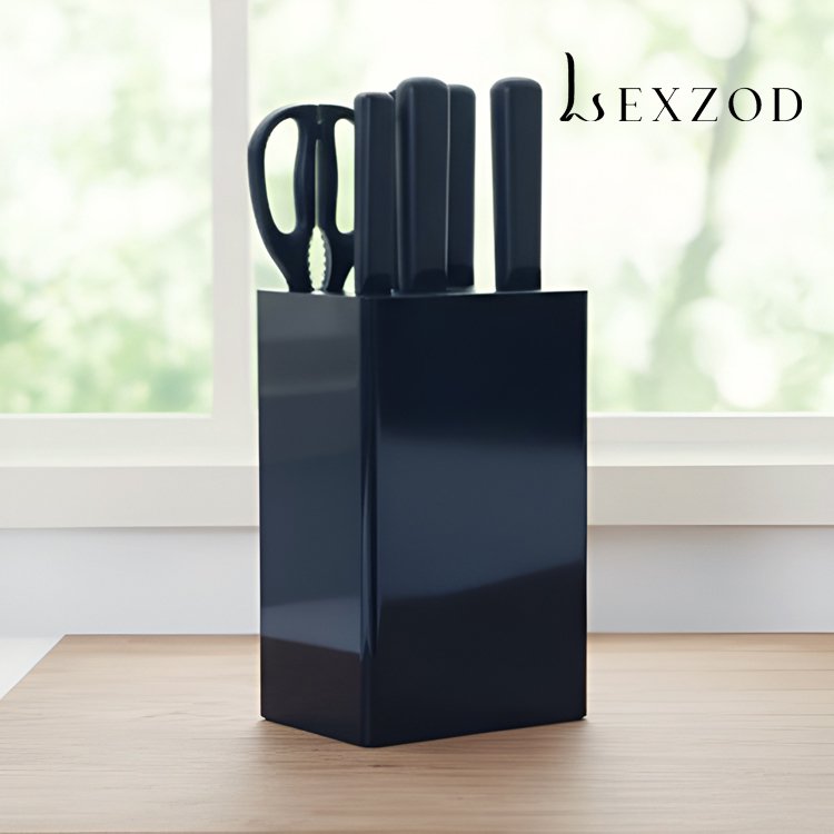 다양한 종류의 칼이 포함된 칼세트