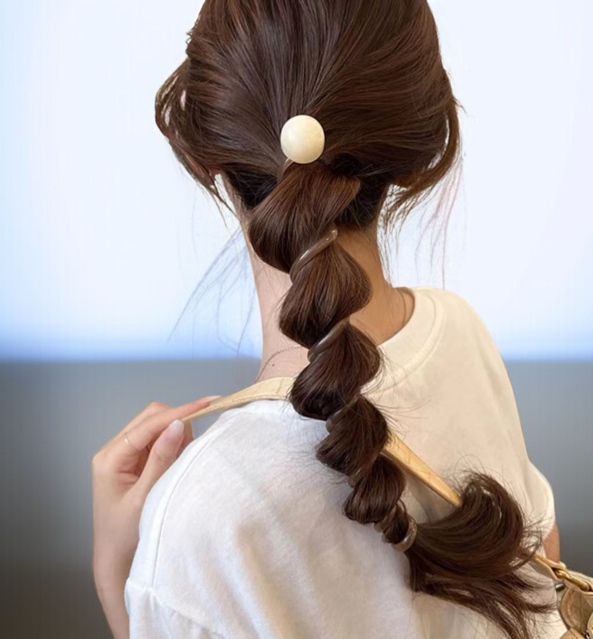 데일리룩에 포인트 주는 빈티지 헤어밴드