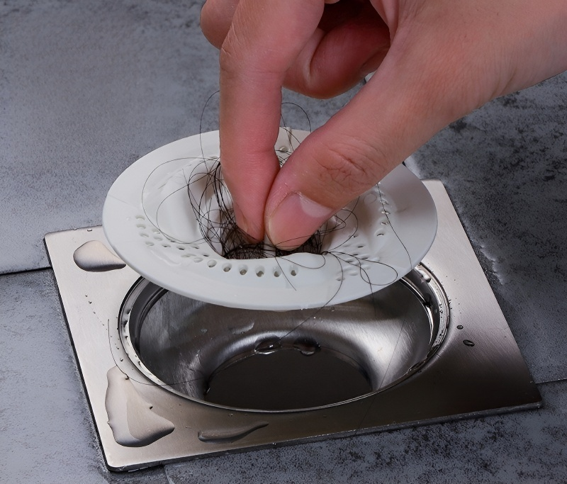 배수구 필터로 이물질 차단