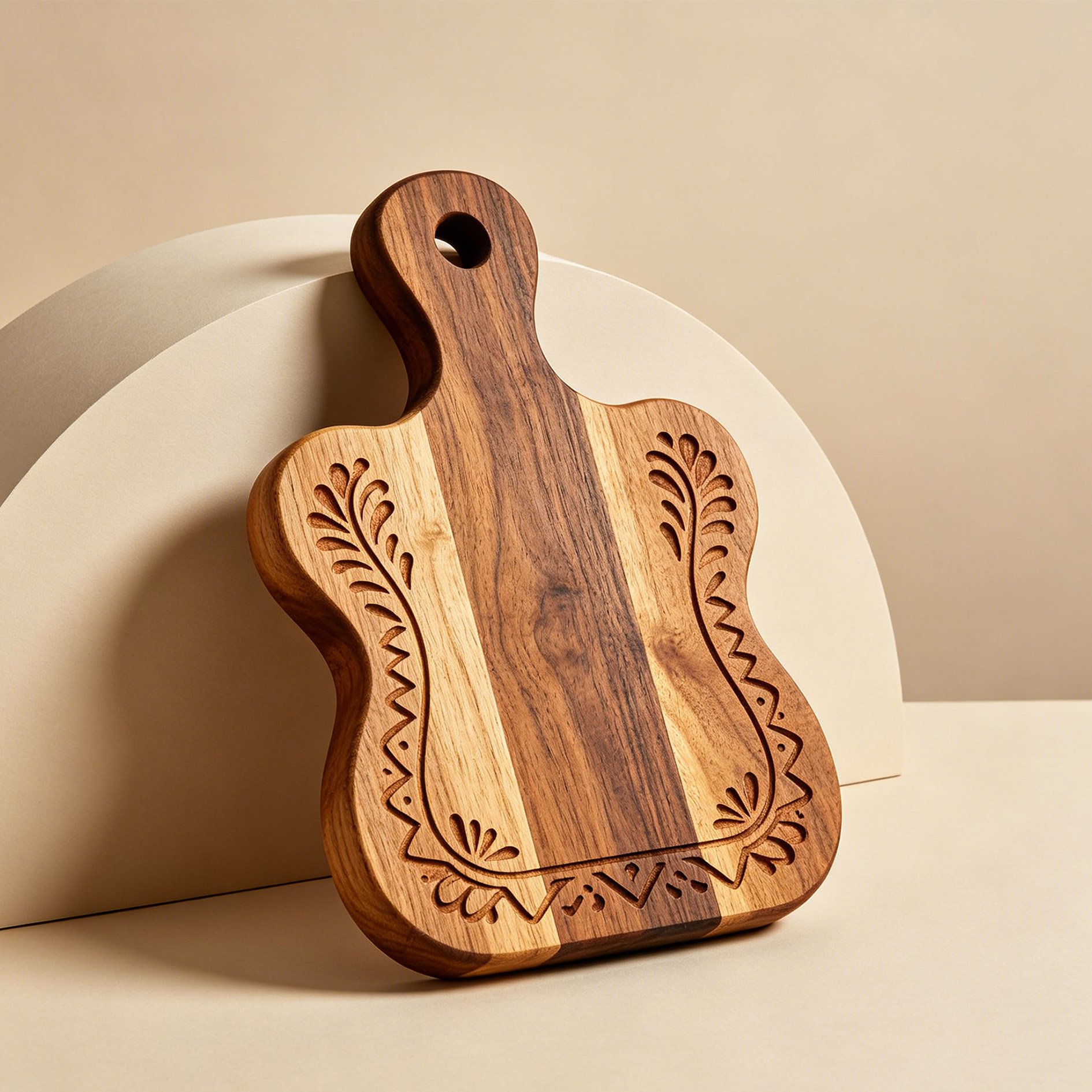Solid wood cutting board (single-piece construction)