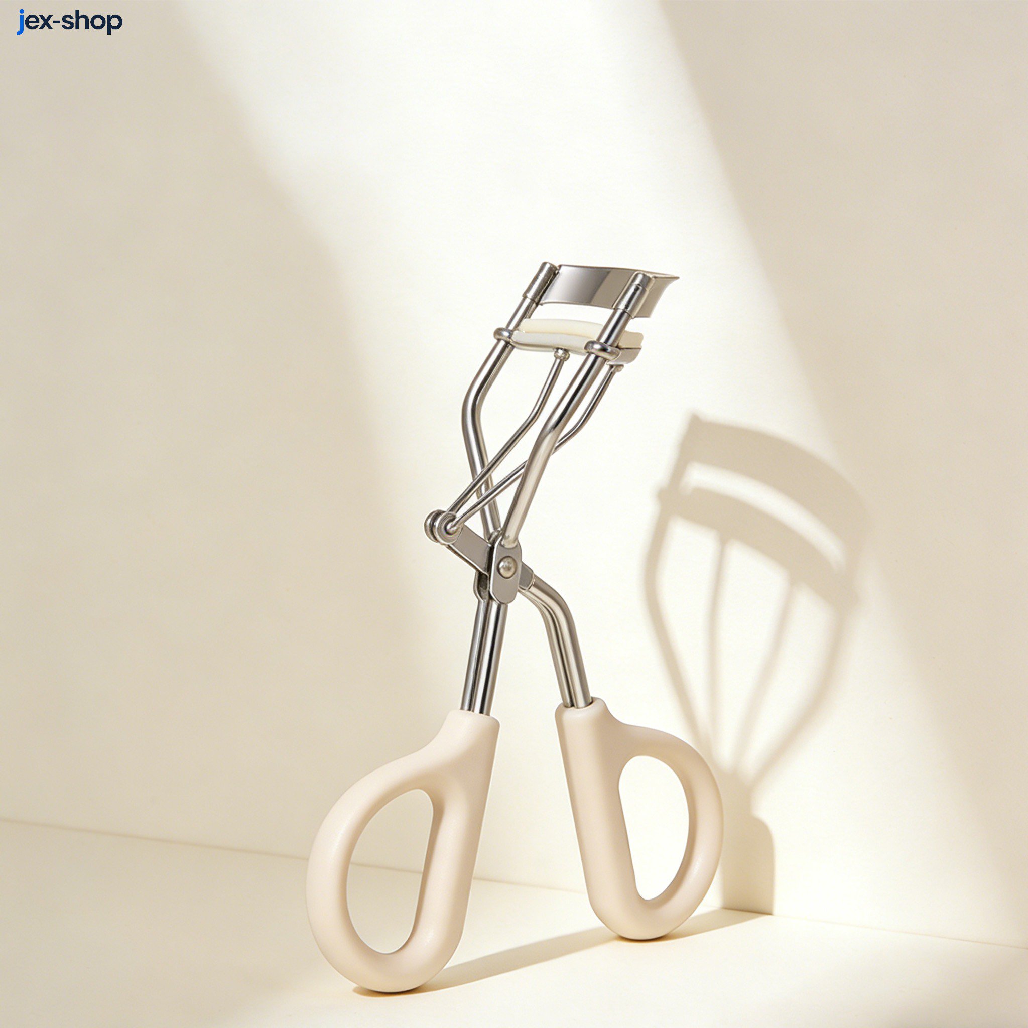 睫毛夾攜帶方便設計