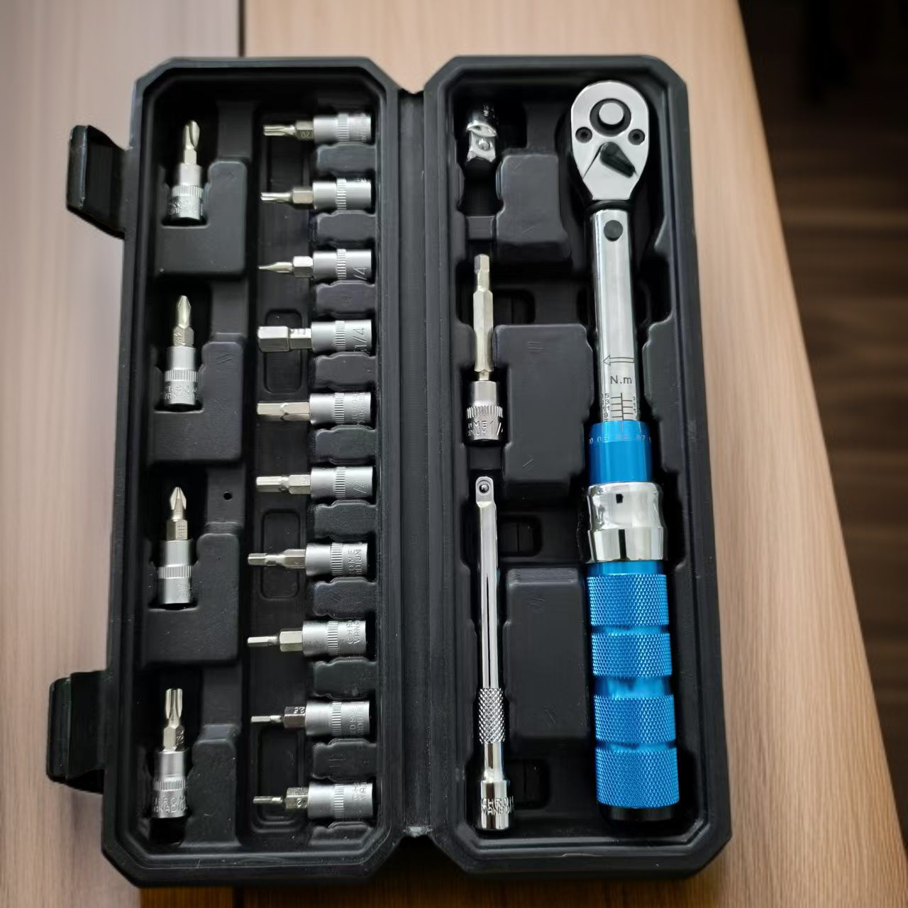 High-quality steel adjustable torque wrench