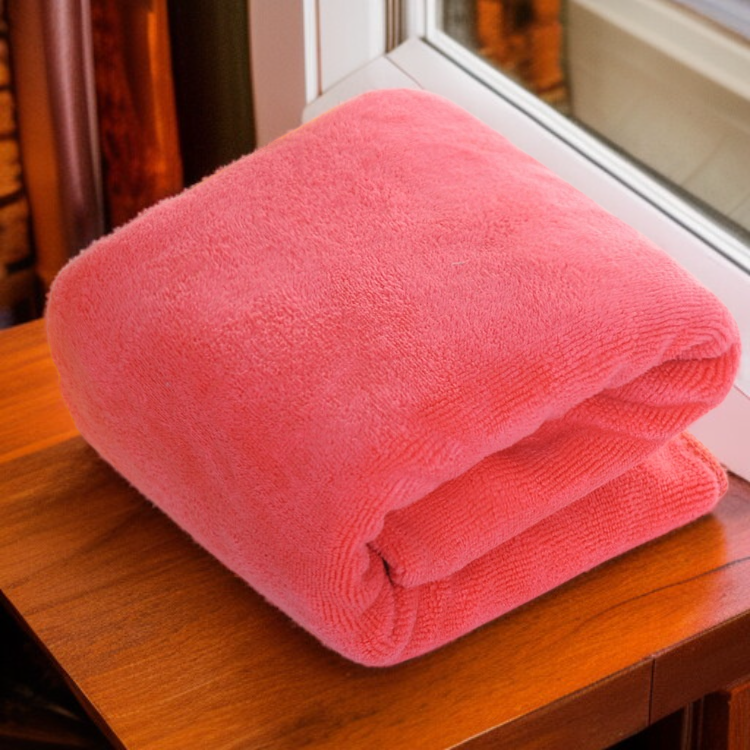 فوطة تنظيف وتجفيف للسيارة من المايكروفايبر