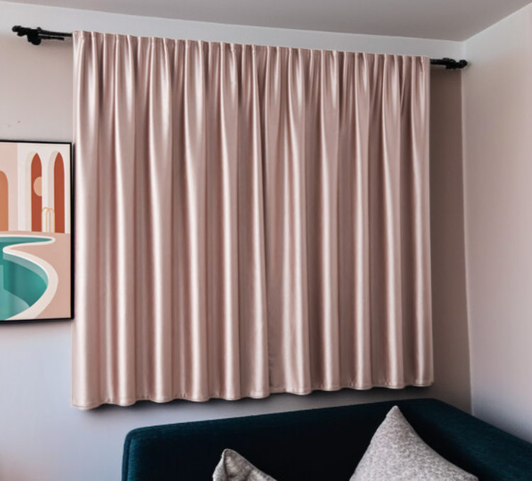 日焼け止め効果を持つ高性能カーテン